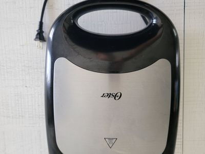 Oster, Waffle Maker with Removable plates