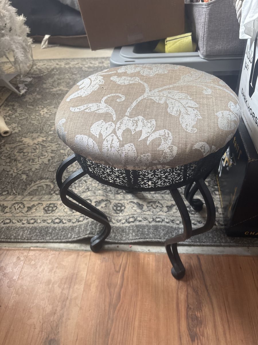 Bathroom Make up Stool