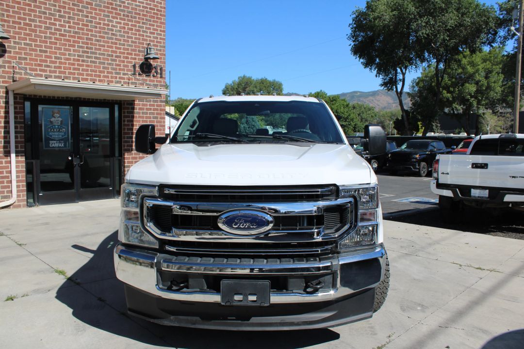 2022 Ford F-250 XL — rebuilt & branded title, 32% below market