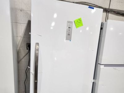 BRAND NEW! FRIGIDAIRE 21 CF UPRIGHT FROST FREE FREEZER