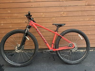 Specialized Rockhopper 29" Mountain Bike – Size XS – Pink – Excellent Condition