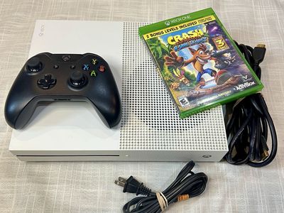 Microsoft Xbox One S 1681 White Bundle w/ Controller & 1 Games - Works Well