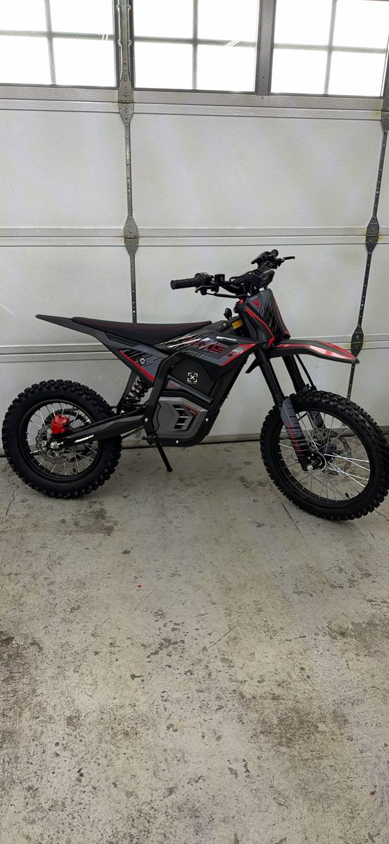 VALTINSU EM5 PRO 14/17 Electric Dirt Bike 50MPH Brand New 0 Miles
