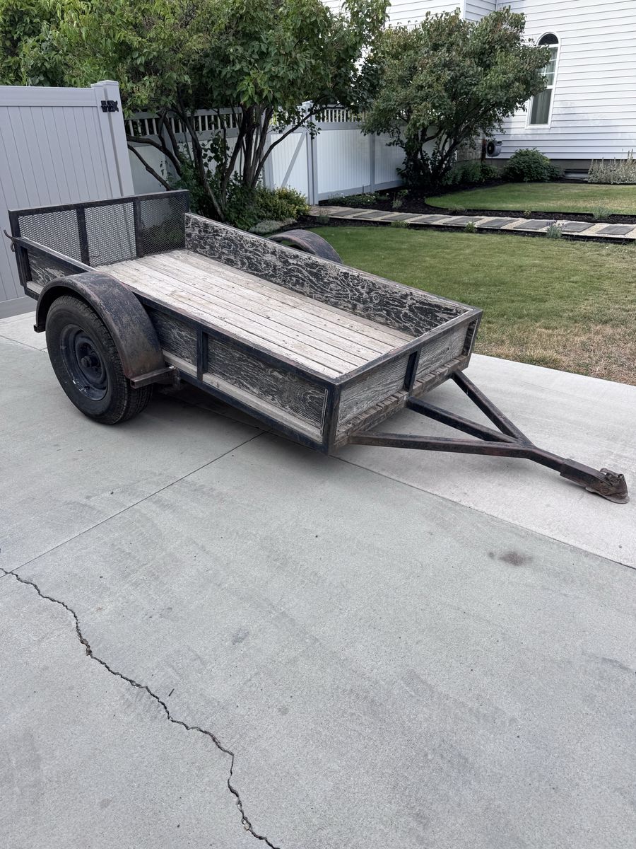 Utility Trailer - 4x8