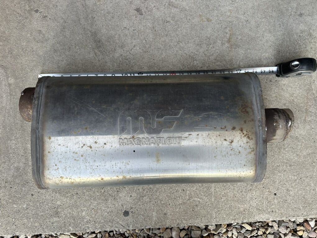 Magnaflow Muffler 3.5 Inch Inlet/outlet