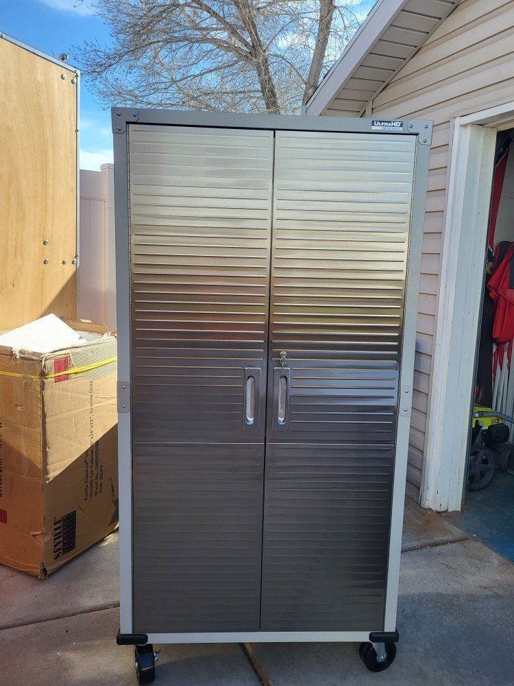 Seville Classic Ultra HD Rolling Locking Cabinet