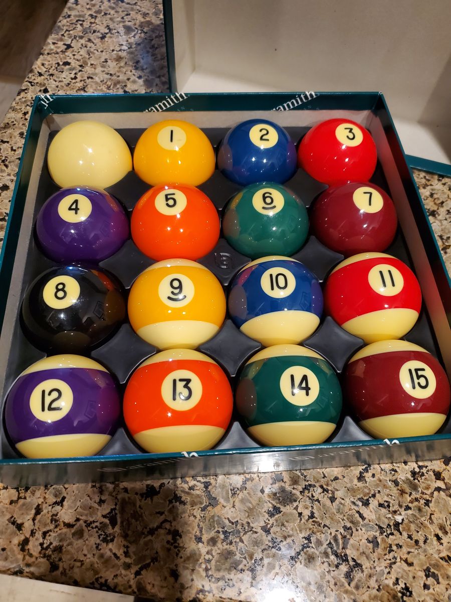 Aramith Premier billiard balls