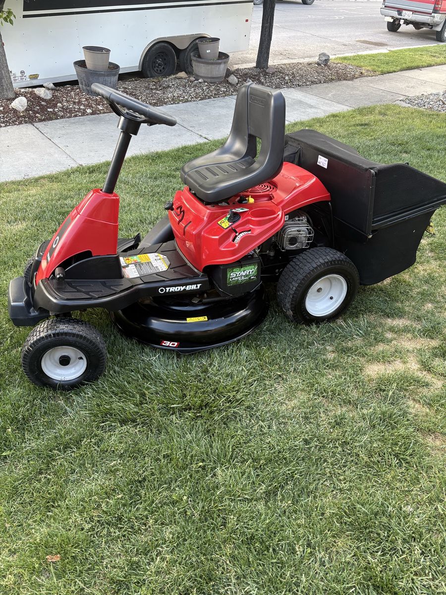 Troybilt riding mower tb30