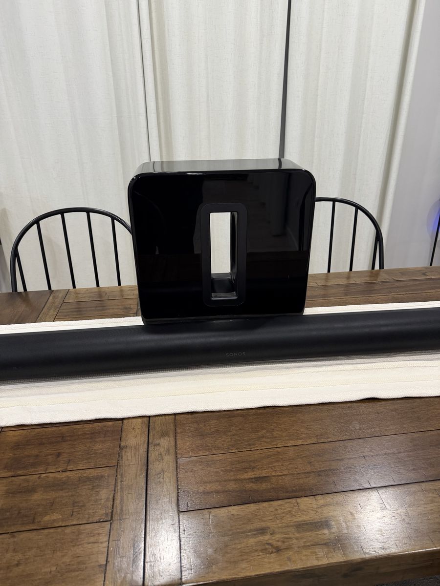 Sonos Arc Soundbar + Sonos Sub (Gen 3) + TV Mount Bundle - Excellent Condition