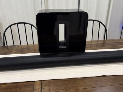 Sonos Arc Soundbar + Sonos Sub (Gen 3) + TV Mount Bundle - Excellent Condition