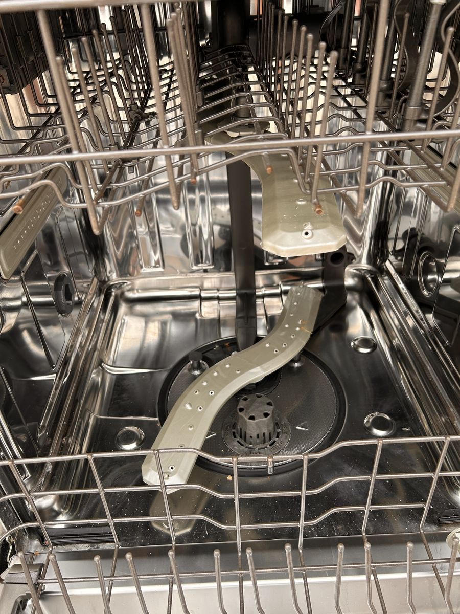 Main image 6
