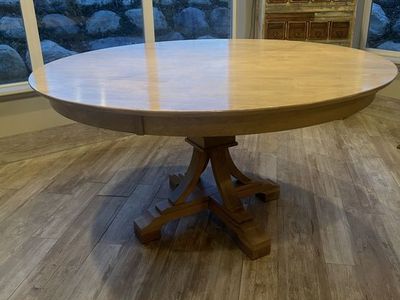 Round Kitched Table