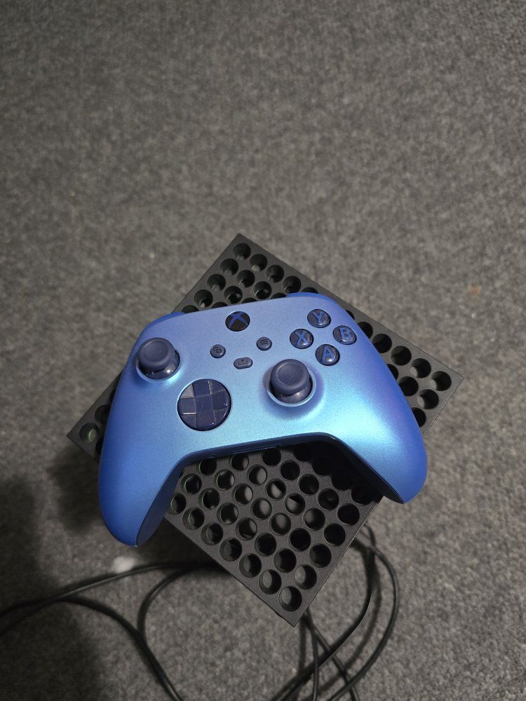 Main image 4