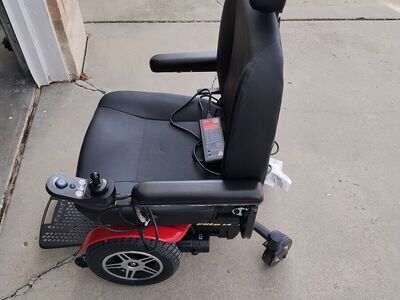 Pride Jazzy Elite 14 Power Wheelchair