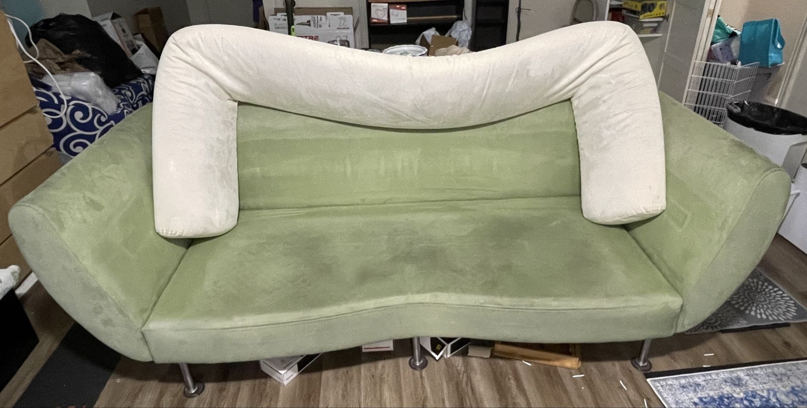 Huge Funky Green Sofa/couch