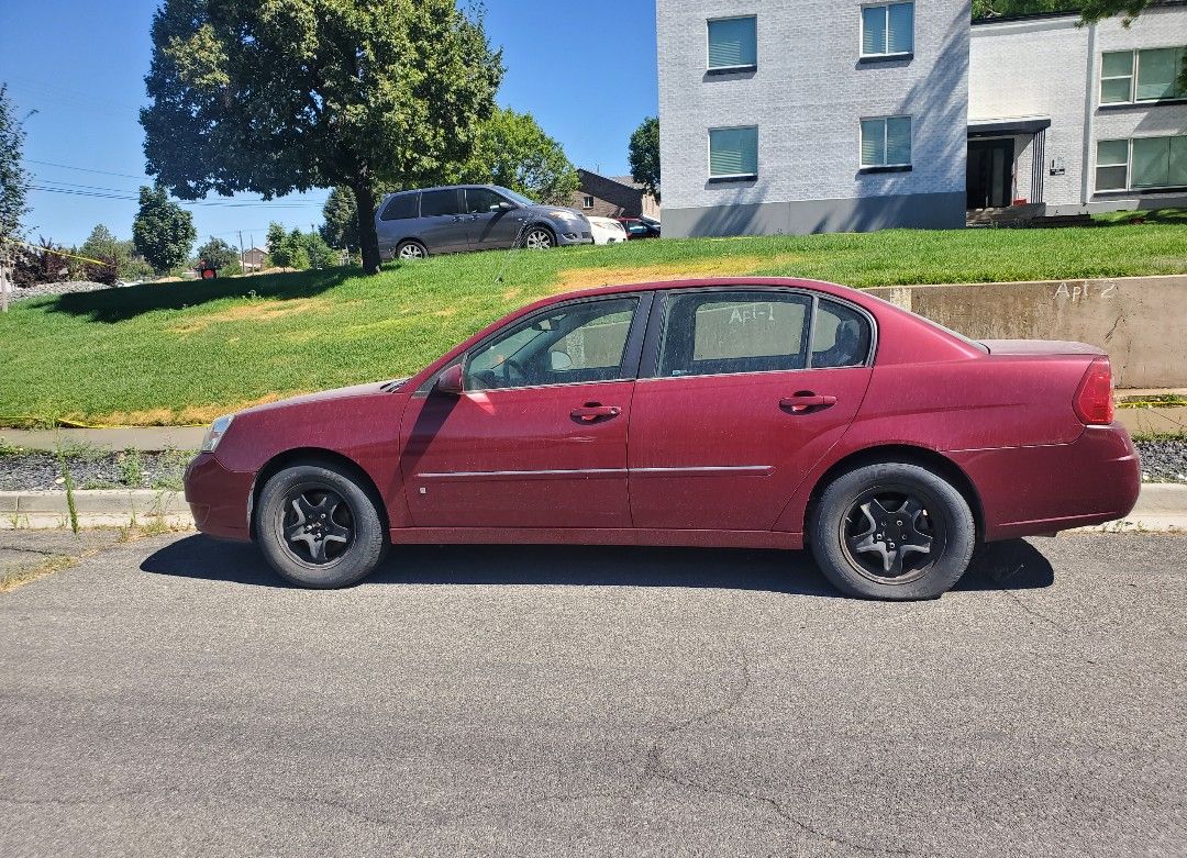 2006 Chevrolet Malibu Sedan - Red - Mechanic Special / Project Car