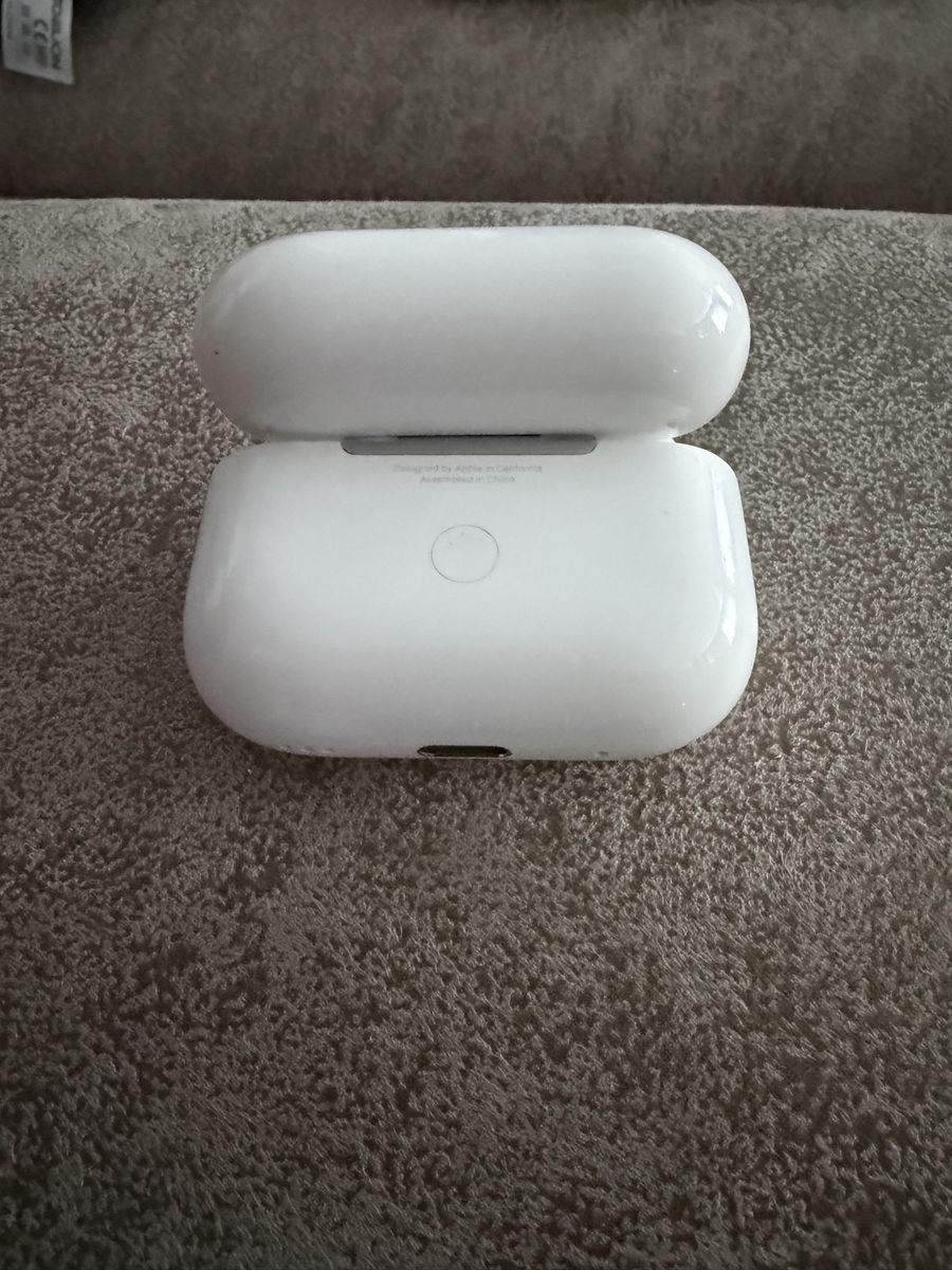 Main image 3