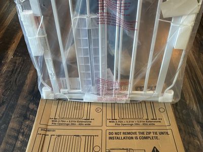 Cideny Baby Gate, White, Fits 29-40in Wide Openings with Extensions