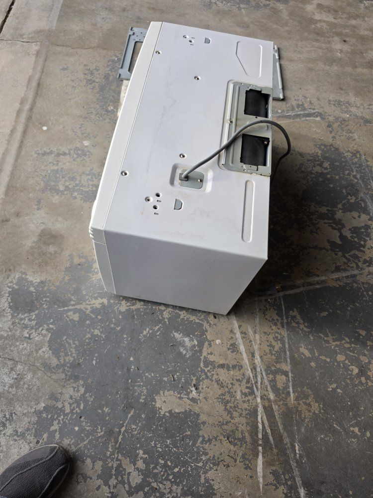 Main image 3