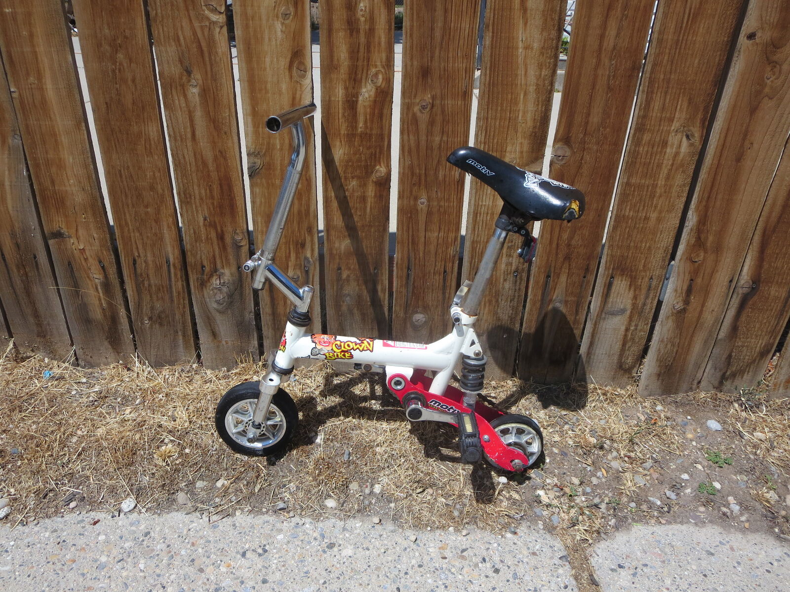 Motiv Clown Bike, White 2 Wheel Trick/Circus Bicycle REAL CIRCUS BIKE