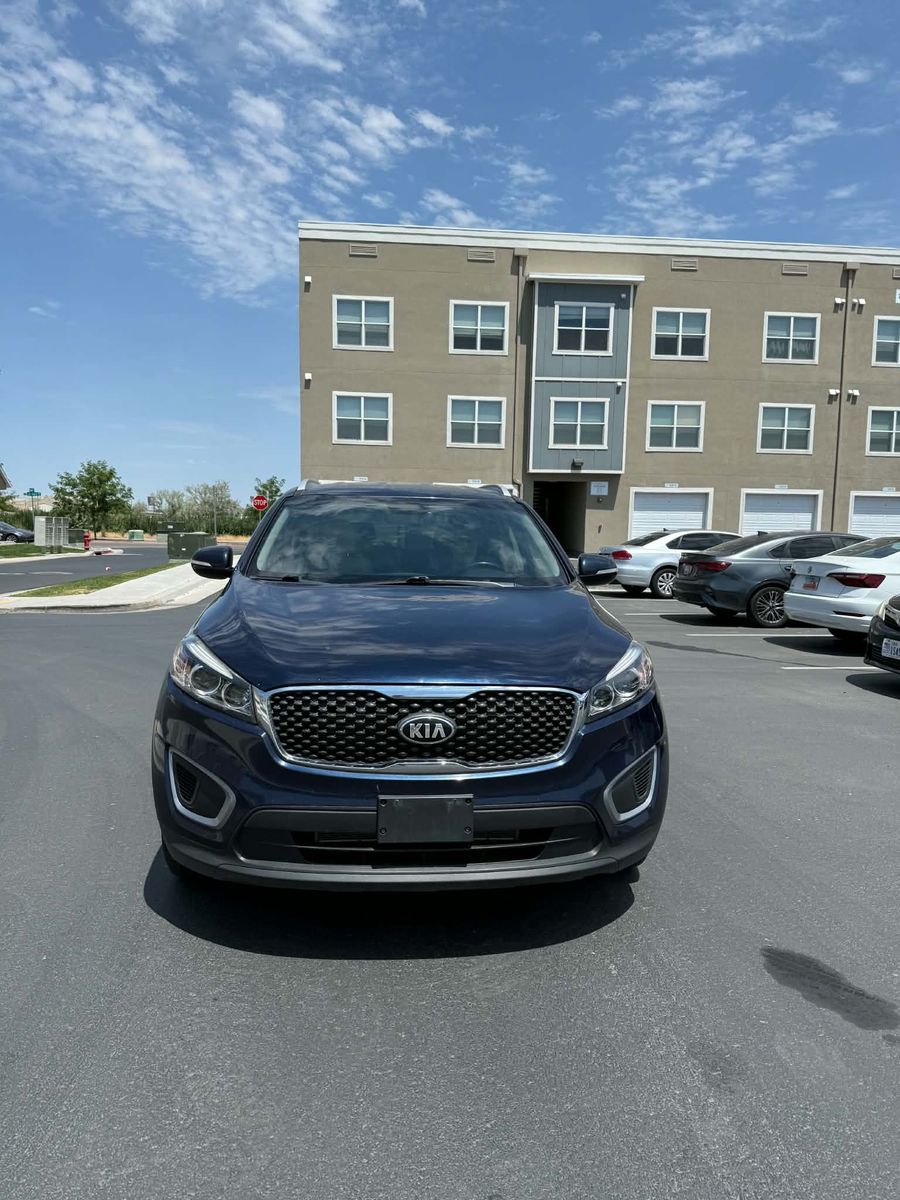 1918 Kia Sorento EX