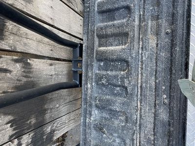 2005 Dodge 2500 tailgate