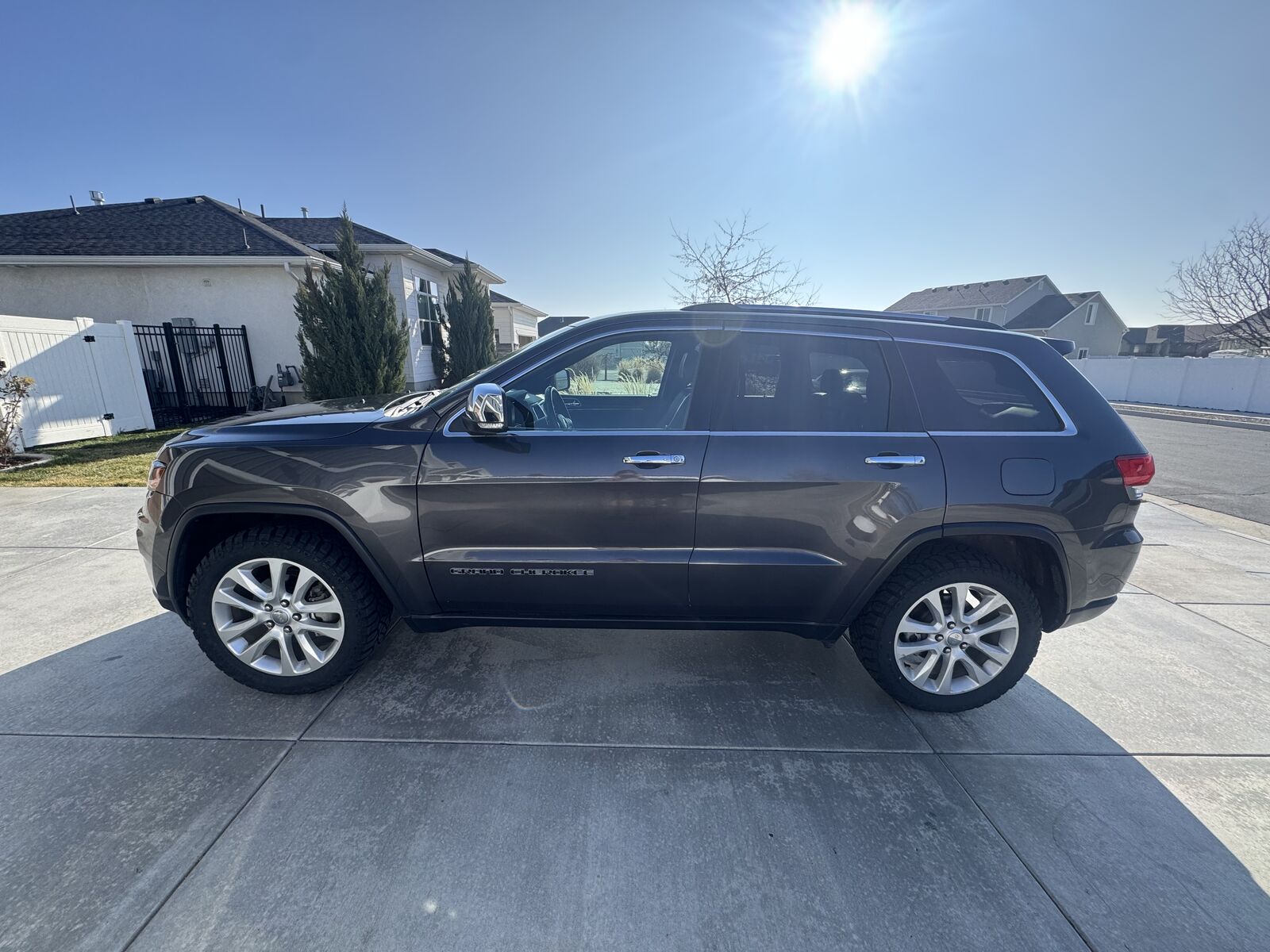 2017 JEEP GRAND CHEROKEE Limited