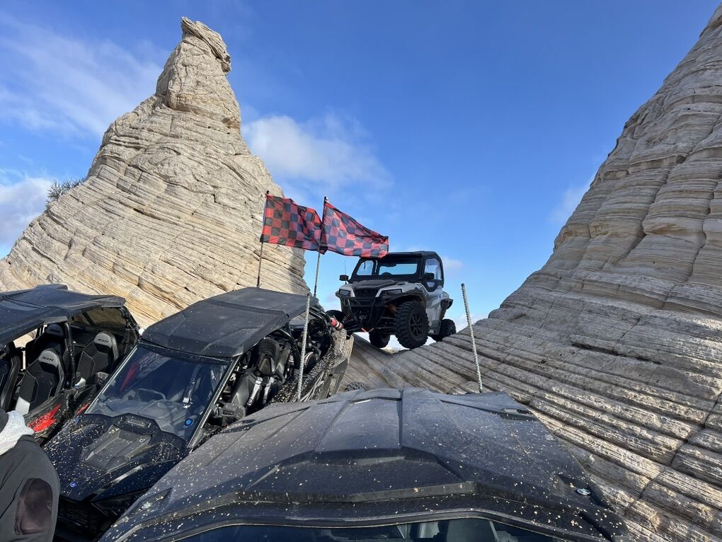 2022 Polaris General Ultimate Ride command