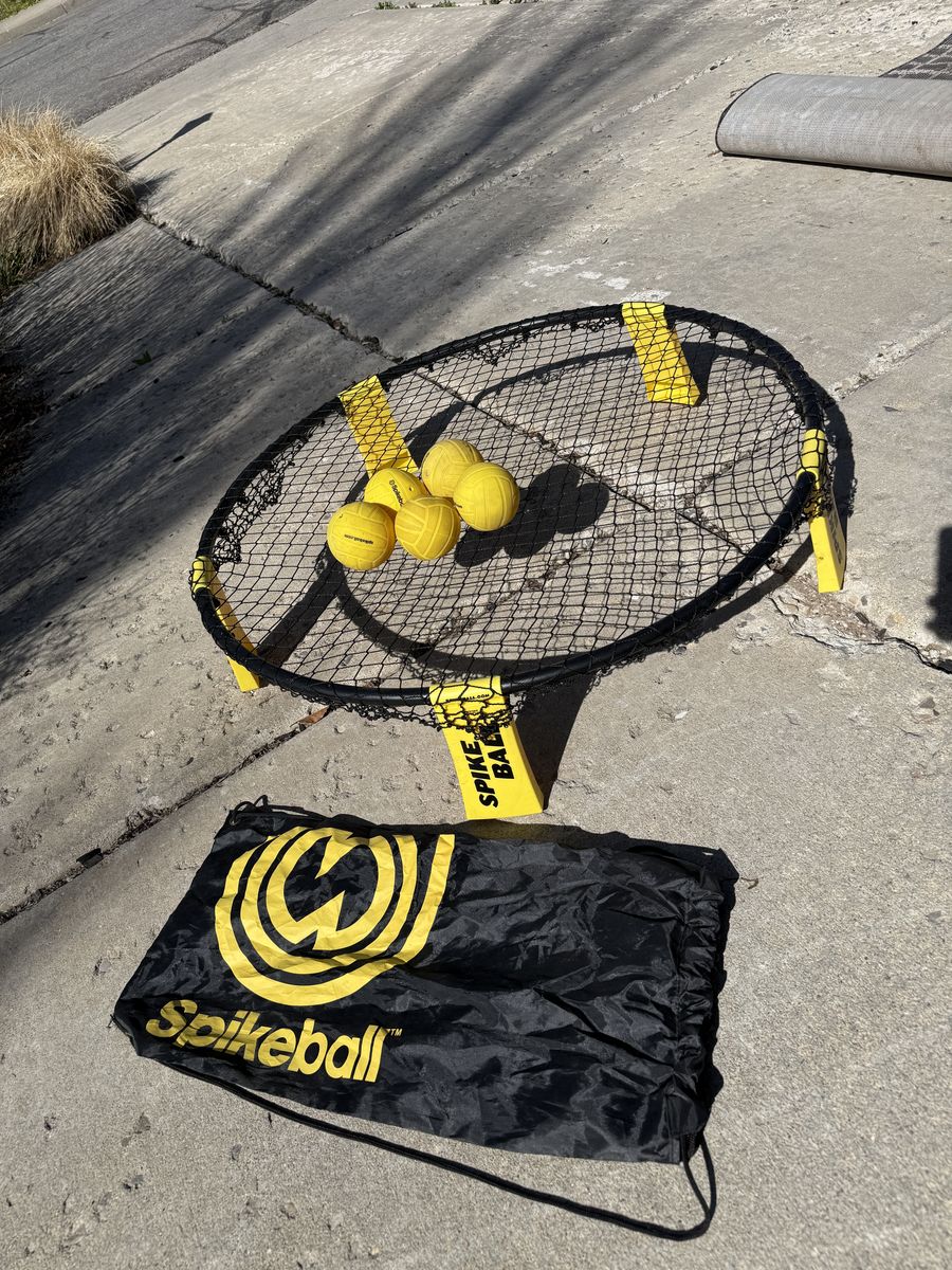Spikeball Set w/ Extra Balls