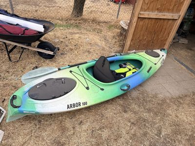 Third Coast Arbor 100 Kayak with Paddle and Life Vest