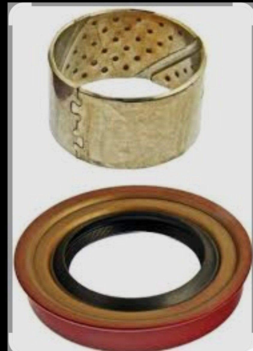DRIVESHAFT BUSHING AND SEAL