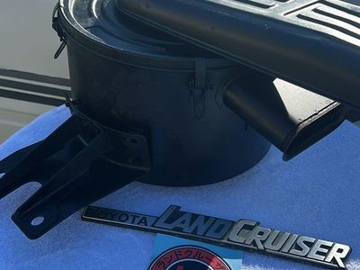 Fj40 Toyota Oil Bath Air Cleaner Housing