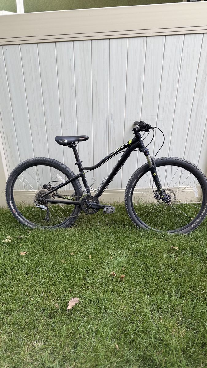 Size Small Specialized Jynx Disc Brake Mountain Bike