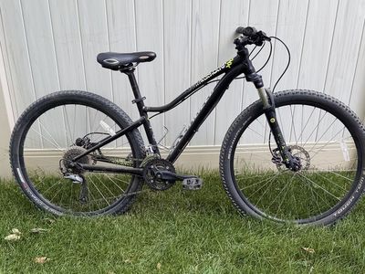 Size Small Specialized Jynx Disc Brake Mountain Bike