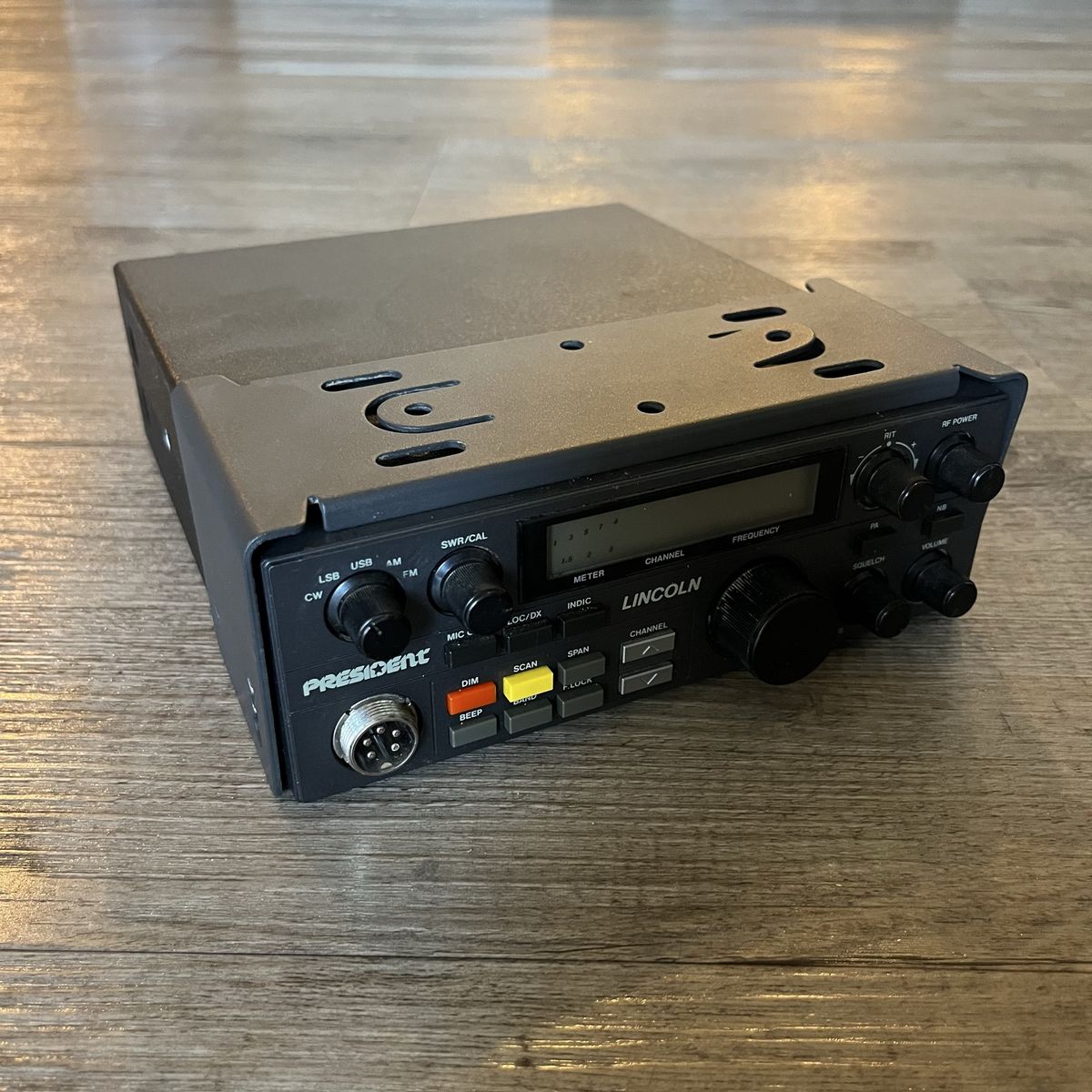 President Lincoln CB Radio CW LSB USB AM FM