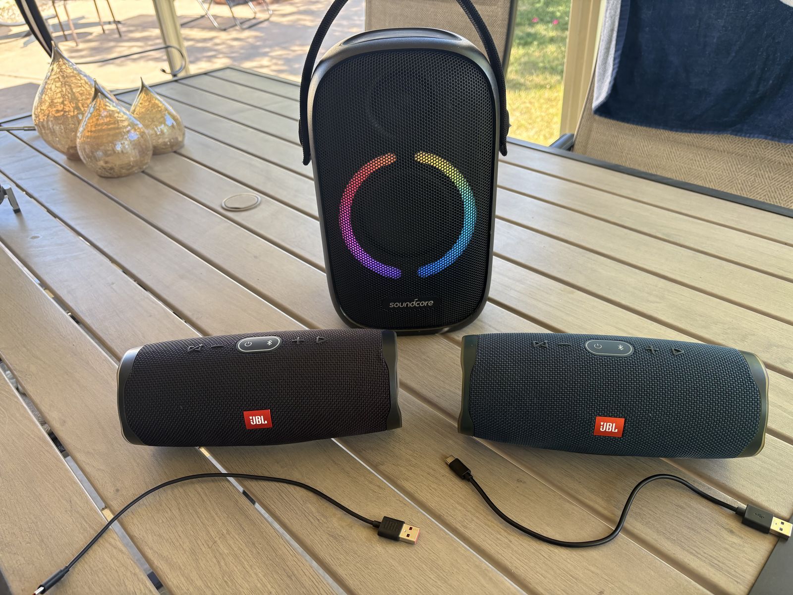 2 JBL/1 Soundcore Rave Neo
