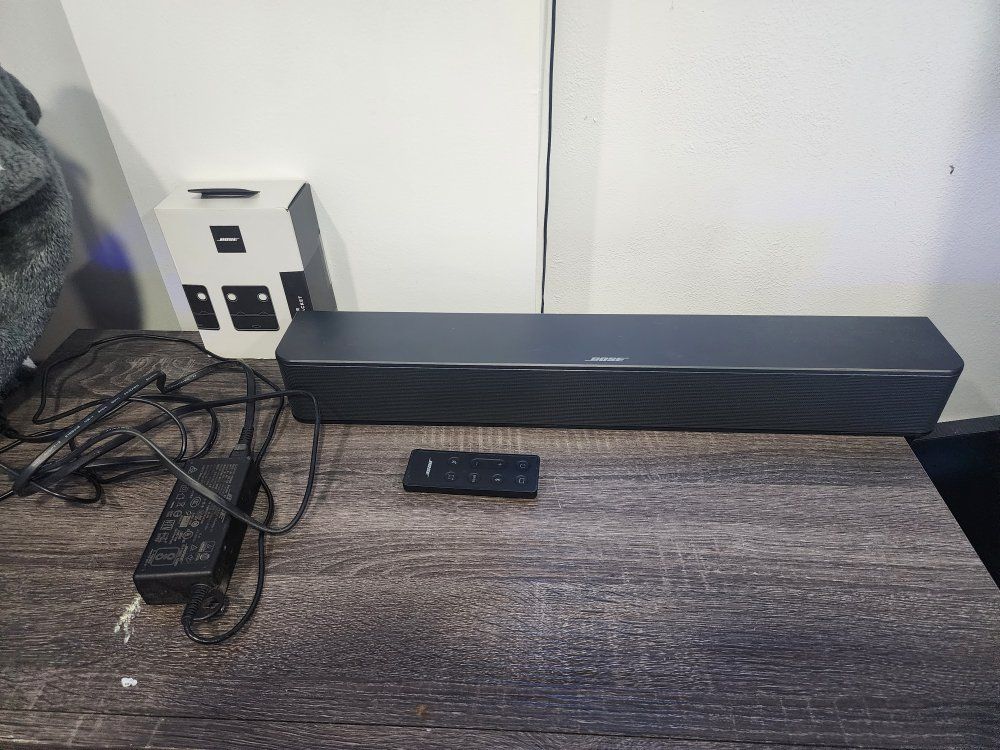 Bose Solo Soundbar II - Model 418775, Black, with Remote & Wall Mount Bracket
