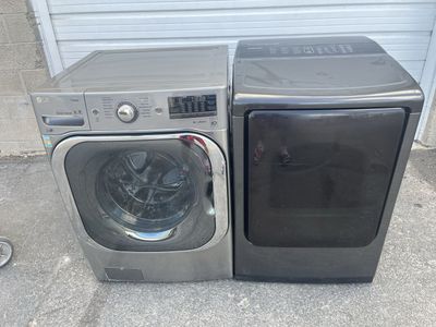 Nice and clean front loader electric set,free delivery