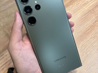 Samsung Galaxy S23 ULTRA 5G - 512GB - Unlocked