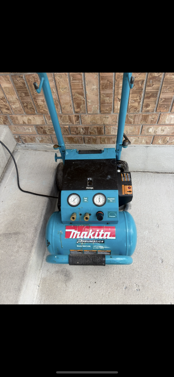 Makita air compressor