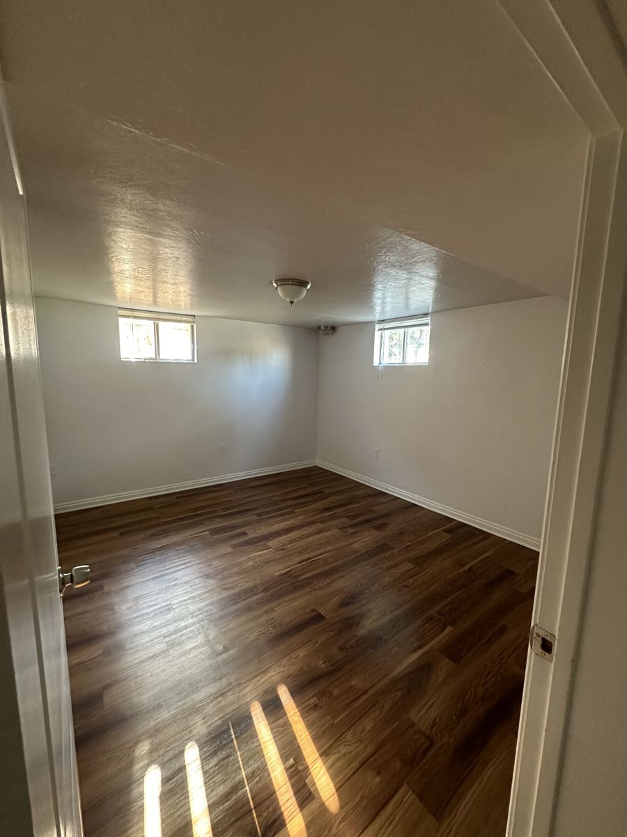 Basement Apartment in Midvale (2 bed/ 1 bath)