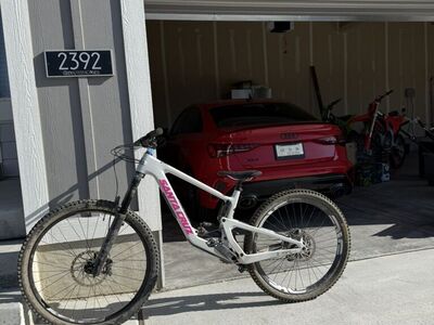 2024 Santa Cruz Bronson C