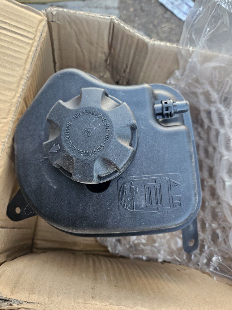 Coolant Expansion Tank Inc Sensor