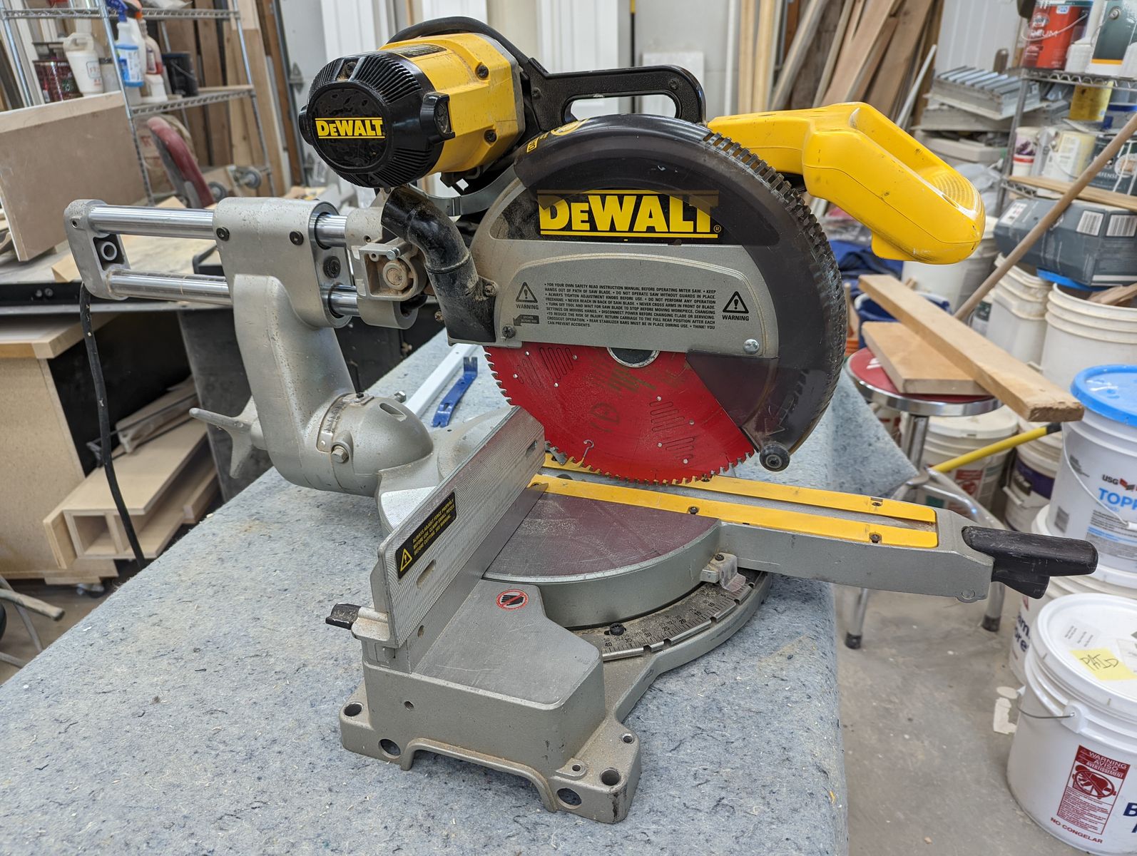 Sliding 12" compound DeWalt miter saw
