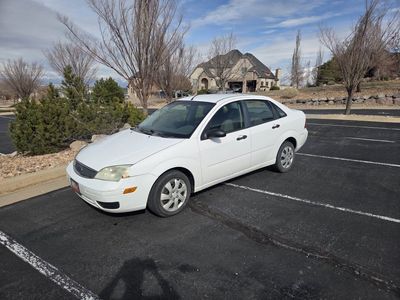 2005 FORD FOCUS ZX4 SE