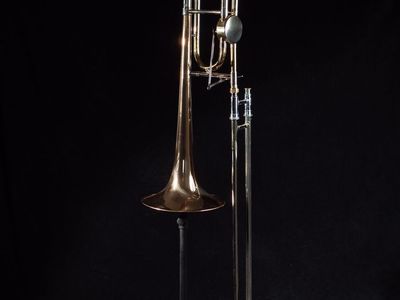 Trombone (tenor) - Holton TR140 (Monster Valve) ($950)