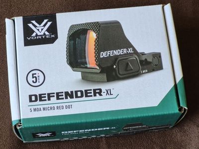 Vortex Defender XL 5 MOA Red Dot