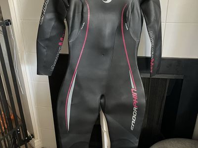 Women’s Synergy Endorphin Full Sleeve Triathlon Wetsuit - size W3