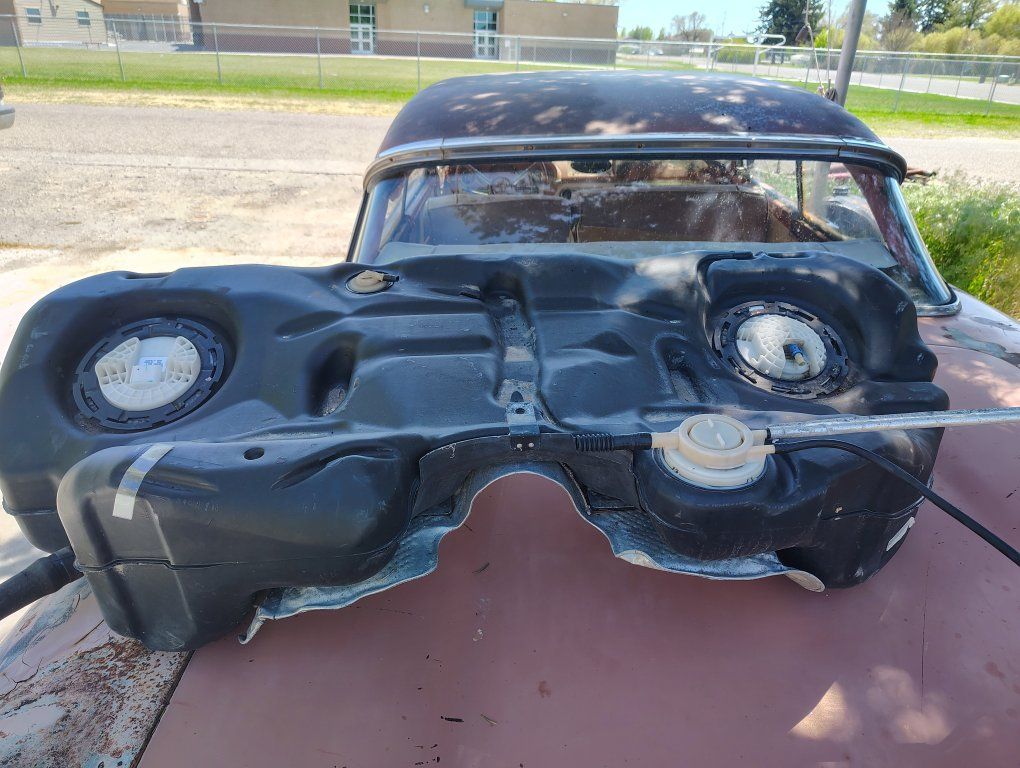 2006 charger gas tank