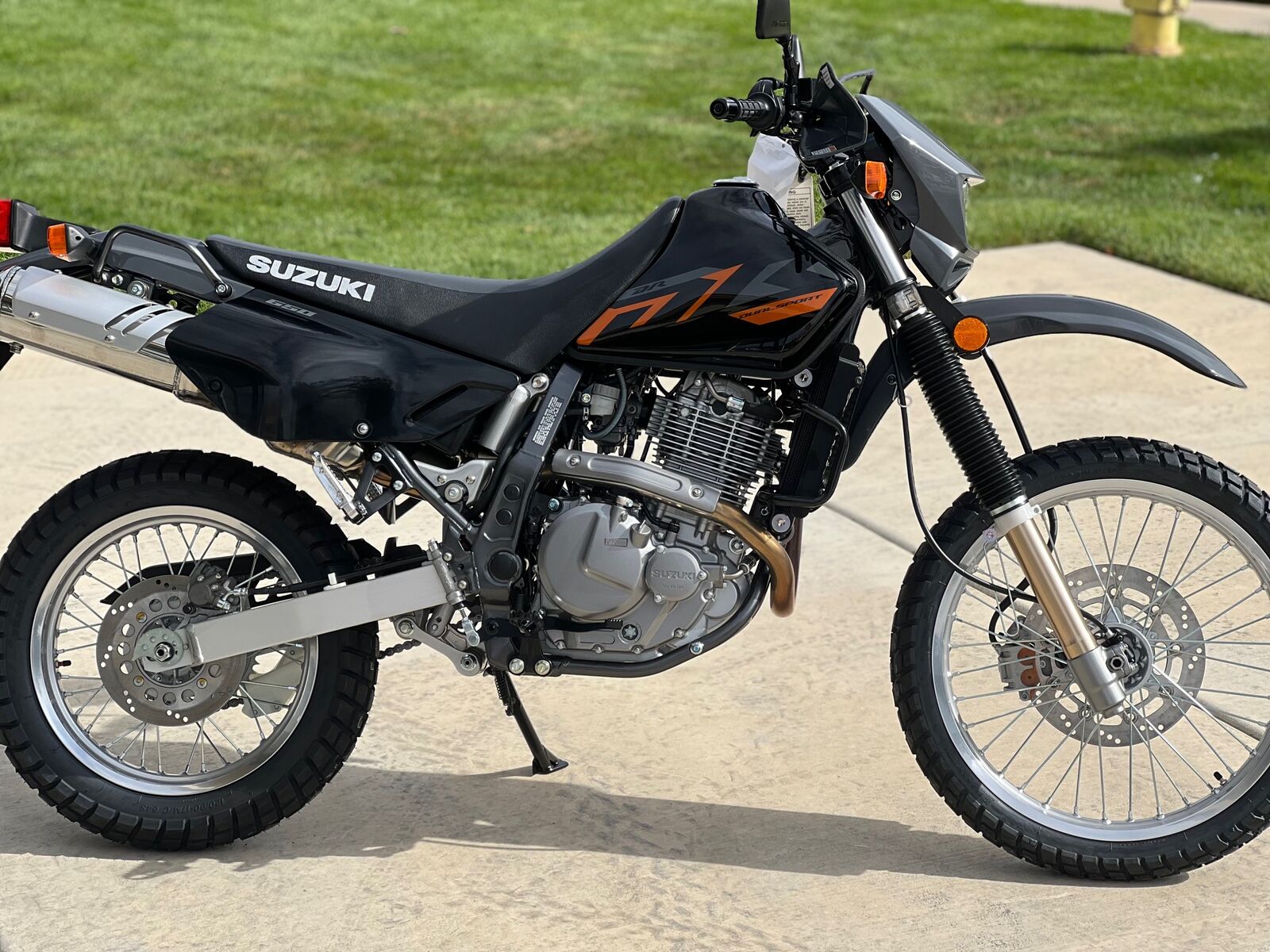 2026 SUZUKI DR650S
